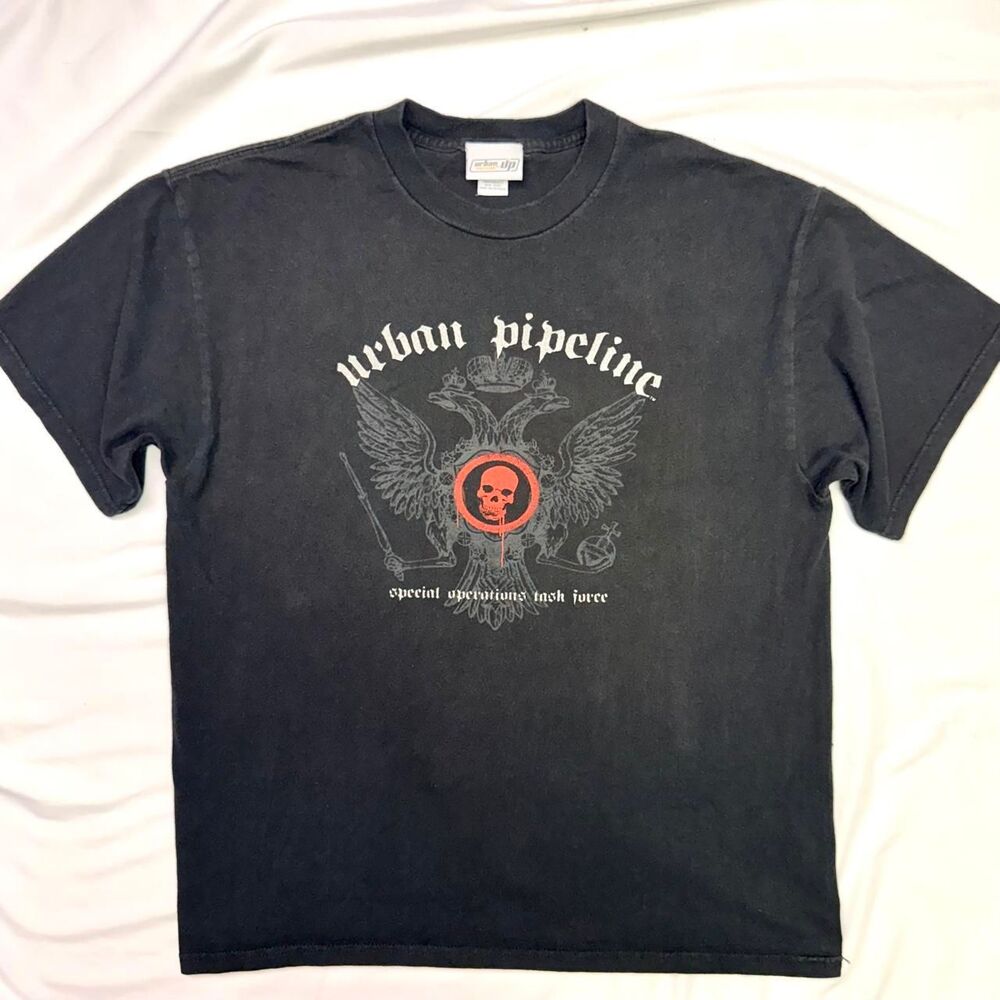 Urban-pipeline Men's Black T-shirt